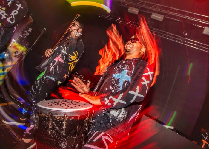 shows two beats (4)
