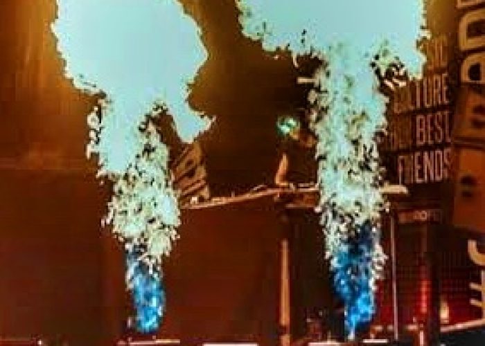 shows two beats (8)